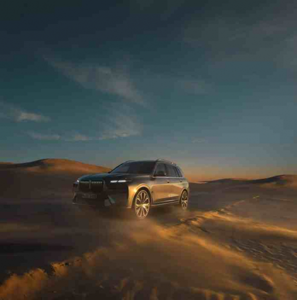 BMW запускает новую рекламную кампанию для своих роскошных моделей